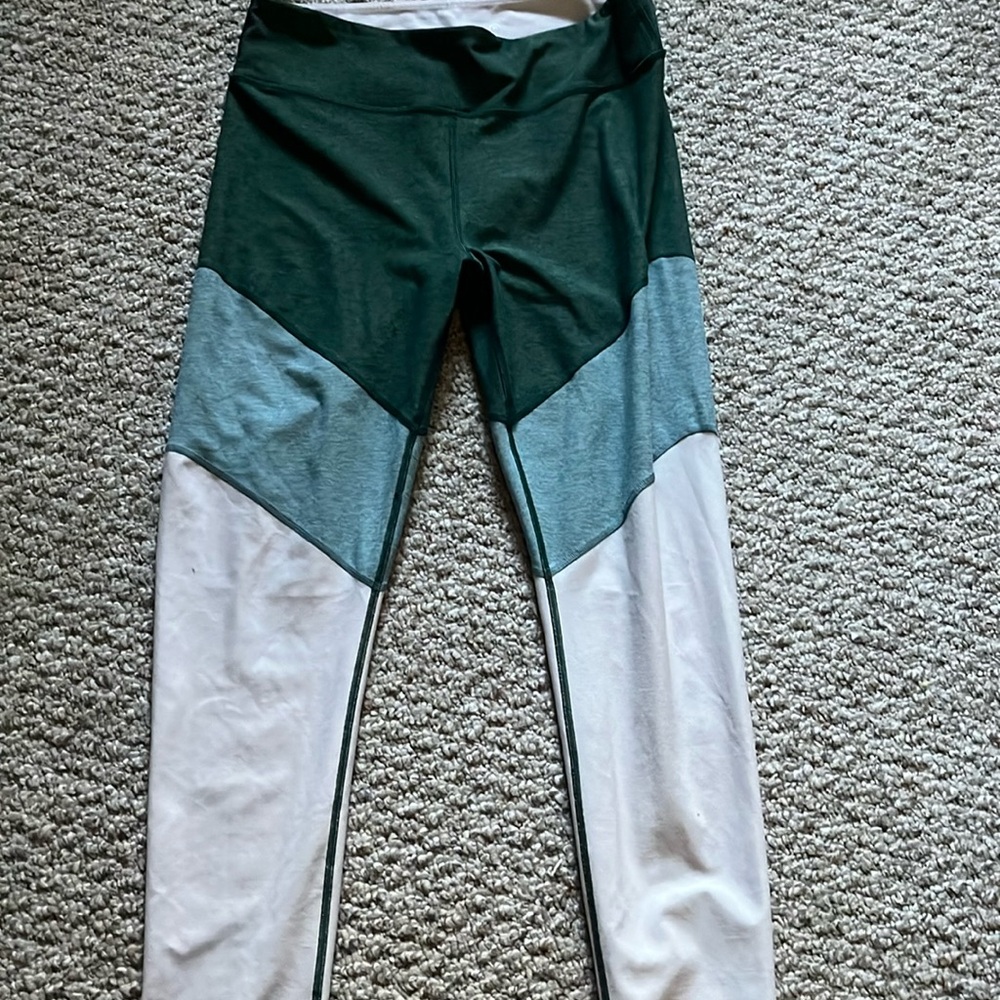 Outdoor voices Hunter green color block 7/8 color blocked leggings size XL- EUC